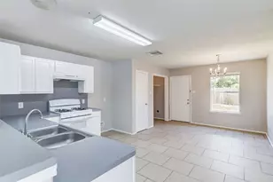 7519 Kennemer Dr, Humble, TX 77338 - Photo 2