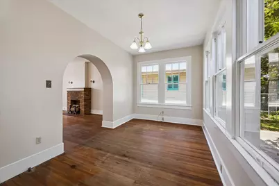 3910 Avenue R 1/2, Galveston, TX 77550 - Photo 10