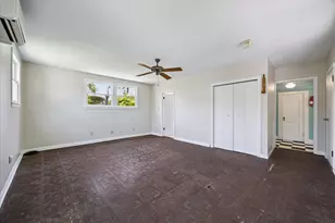 3910 Ave R 1/2, Galveston, TX 77550 - Photo 16