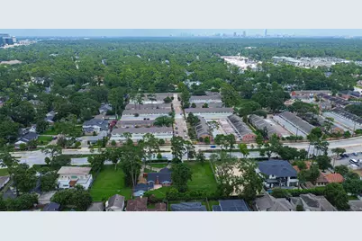 12715 Memorial Drive, Houston, TX 77024 - Photo 12