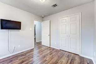 5124 Pinemont Pl, Houston, TX 77092 - Photo 22
