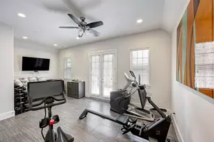 2616 Madeline Grove Dr, Houston, TX 77008 - Photo 2