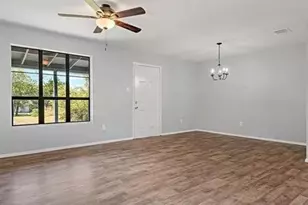 621 W 9th St, Kemp, TX 75143 - Photo 8