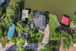 608 Casas Del Norte Ct, Granbury, TX 76049 - Photo 4