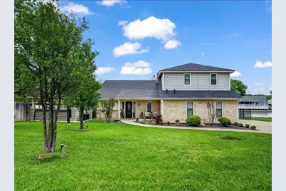 608 Casas Del Norte Court, Granbury, TX 76049 - Photo 2