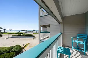 6102 Seawall Blvd, Galveston, TX 77551 - Photo 8
