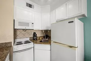 6102 Seawall Blvd, Galveston, TX 77551 - Photo 20
