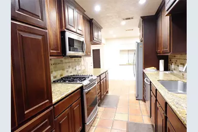 6215 Pinole Forest Drive, Houston, TX 77088 - Photo 4