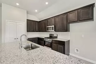 414 Wellshire Dr, West Columbia, TX 77486 - Photo 16