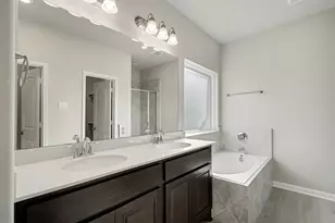 414 Wellshire Dr, West Columbia, TX 77486 - Photo 20