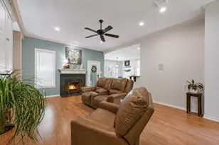 2401 Newark Cir, College Station, TX 77845 - Photo 2