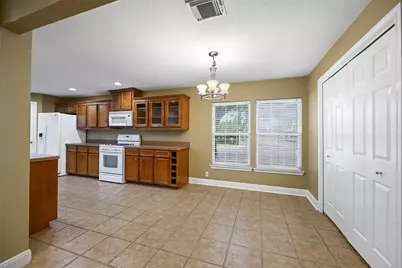 127 Marlin Avenue, Galveston, TX 77550 - Photo 4