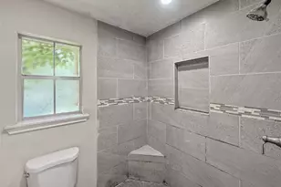 10902 Fawnview Dr, Houston, TX 77070 - Photo 18