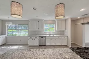 10902 Fawnview Dr, Houston, TX 77070 - Photo 6
