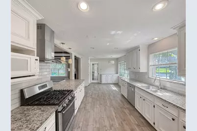 10902 Fawnview Drive, Houston, TX 77070 - Photo 8