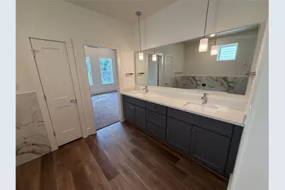 879 Rachel St Rachel Street #E, Houston, TX 77091 - Photo 16