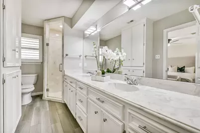7522 Deep Forest Drive, Houston, TX 77088 - Photo 22