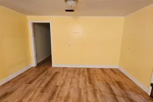 1700 Marilyn St, Rosenberg, TX 77471 - Photo 4