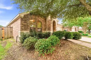 18315 E Willow Oak Bend Dr, Cypress, TX 77433 - Photo 2