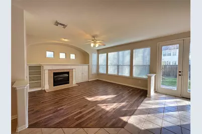 59 N Flickering Sun Circle, The Woodlands, TX 77382 - Photo 8