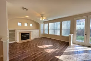 59 N Flickering Sun Cir, The Woodlands, TX 77382 - Photo 8