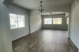 1502 Claremont Garden Cir, Houston, TX 77047 - Photo 2