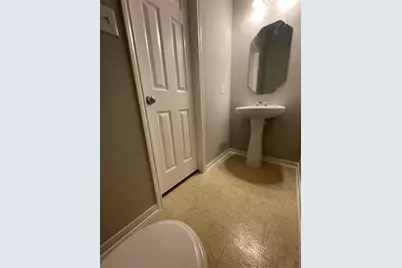 1502 Claremont Garden Circle, Houston, TX 77047 - Photo 6