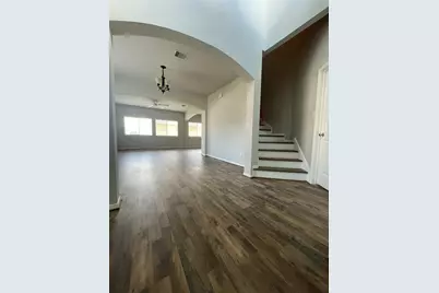 1502 Claremont Garden Circle, Houston, TX 77047 - Photo 10
