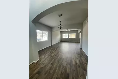 1502 Claremont Garden Circle, Houston, TX 77047 - Photo 2