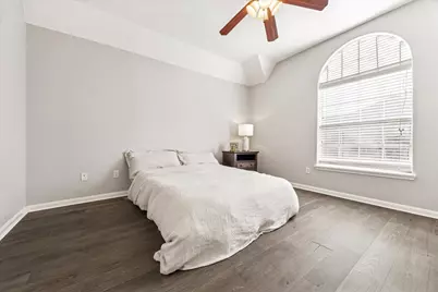 1802 Stacy Falls, Houston, TX 77008 - Photo 14