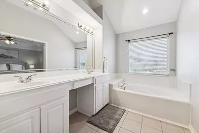 1802 Stacy Falls, Houston, TX 77008 - Photo 12