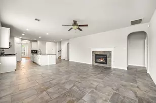 12510 Sherborne Castle Ct, Tomball, TX 77375 - Photo 2