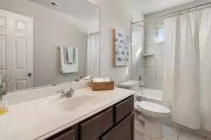 523 N 1st St, La Porte, TX 77571 - Photo 12