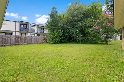 18108 Wild Oak Drive, Houston, TX 77090 - Photo 20