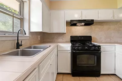 18108 Wild Oak Drive, Houston, TX 77090 - Photo 8