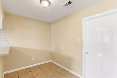 18108 Wild Oak Drive, Houston, TX 77090 - Photo 10