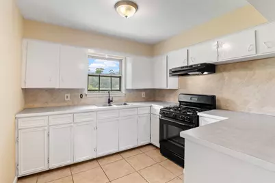 18108 Wild Oak Drive, Houston, TX 77090 - Photo 6