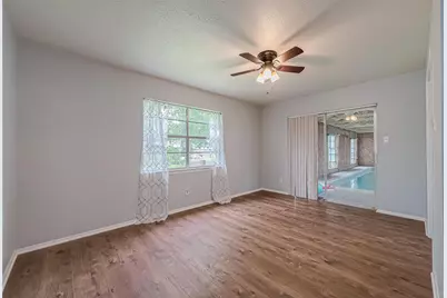 227 Glencairn Court, Houston, TX 77336 - Photo 8
