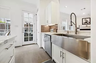 2842 Briarhurst Park, Houston, TX 77057 - Photo 4