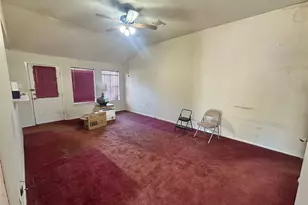 4826 Mayflower St, Houston, TX 77033 - Photo 2