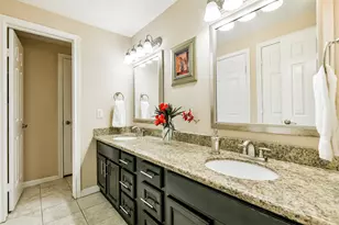2255 Braeswood Park, Houston, TX 77030 - Photo 14
