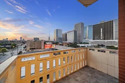 2016 Main Street #622, Houston, TX 77002 - Photo 2