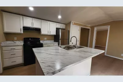 13151 S Lee Shore Dr, Willis, TX 77318 - Photo 8