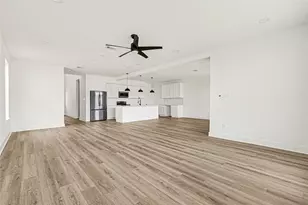 7413 Charlie St, Houston, TX 77088 - Photo 18