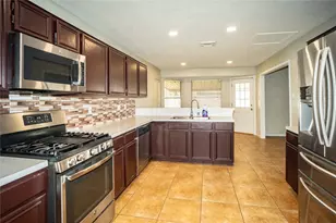 2956 Waterloo Rd, Pearland, TX 77581 - Photo 4