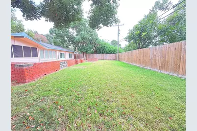 9117 Vicksburg Avenue, Texas City, TX 77591 - Photo 22