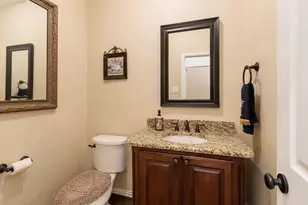 2326 Hamilton Pool Ln, Friendswood, TX 77546 - Photo 8
