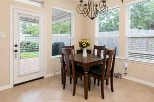 2326 Hamilton Pool Ln, Friendswood, TX 77546 - Photo 18