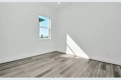 1507 Robin Street #B, Houston, TX 77019 - Photo 32