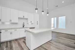 1507 Robin St, Houston, TX 77019 - Photo 8